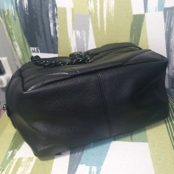 Rebecca Minkoff Edie Maxi Top Zip Shoulder Bag In Black Chevron Pattern Leather - Picture 8 of 11